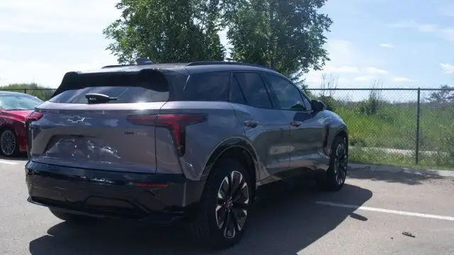 2024 Chevrolet Blazer EV eAWD RS in Cars & Trucks in Edmonton - Image 12