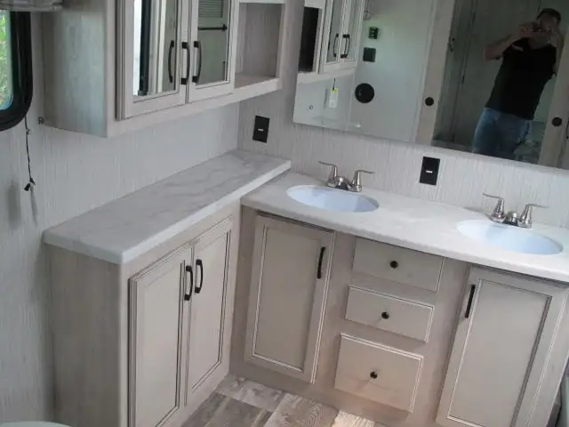 2023 SIERRA 391 FLRB-NEW LOADED FRONT LIVING-ON SALE $99,999!  in Travel Trailers & Campers in Ottawa - Image 30