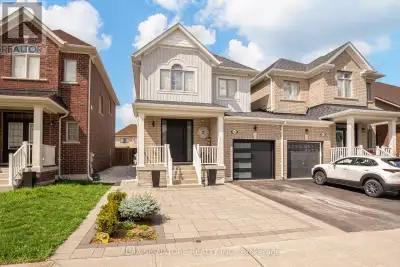 This exceptionally finished home , boasting 1630 sqft of Luxury living , the home has excellant flow...