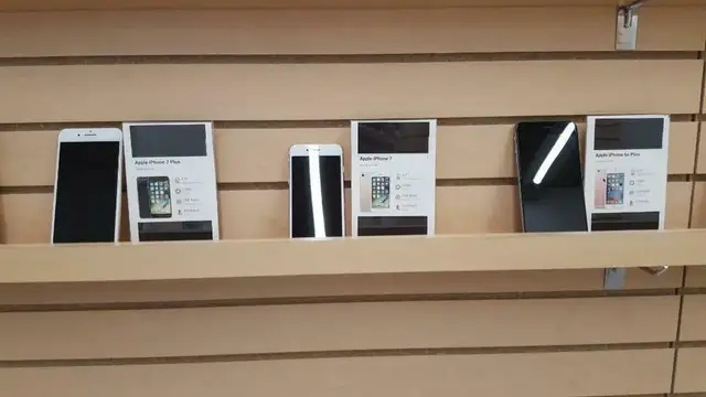 SUMMER SALE iPhone X XR XS/MAX Unlocked NEW CHARGER 1 Yr WAR in Cell Phones in Calgary - Image 4