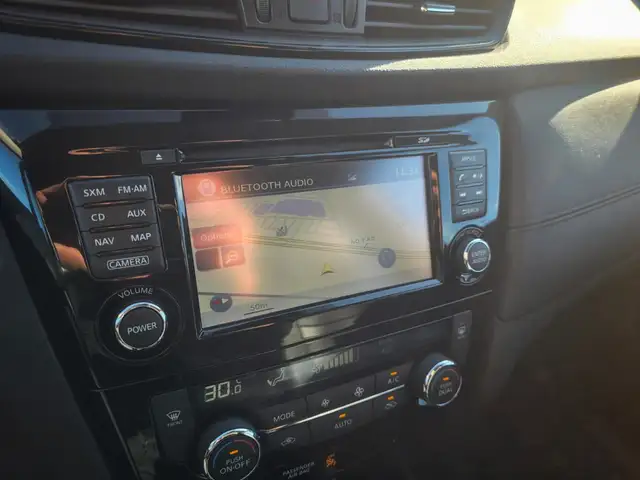 2017 Nissan Rogue SL in Cars & Trucks in Richmond - Image 23