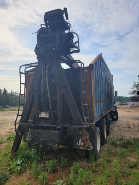 USED 1995 CL713 Mack Clam Truck FOR SALE in Heavy Equipment Parts & Accessories in Ottawa - Image 3