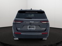 This 2025 JEEP GRAND CHEROKEE L LAREDO 4X4 has the following options Cloth Seats, Power Sunroof, Rem... (image 4)