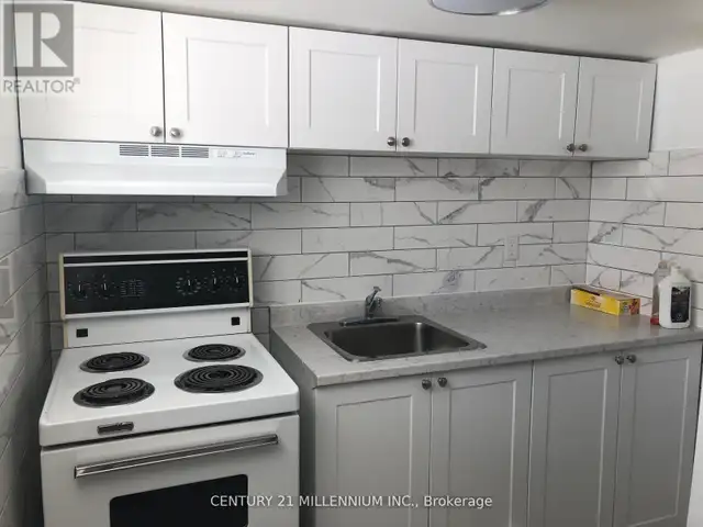 71 CLOUSTON AVENUE Toronto (Weston), Ontario in Houses for Sale in City of Toronto - Image 3