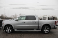 CLEAN CARFAX ONE OWNER ACCIDENT FREE WELL MAINTAINED The Ram Laramie 5.7L HEMI Leaves No Room For Co... (image 3)