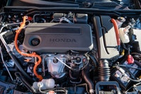 Keyless Start,Automatic Highbeams,Leather Steering Wheel,Trip Computer,Keyless Entry,Heated Steering... (image 9)