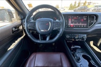 5.7 L 8 Cyl Engine Vehicle Options: Leather Interior, Sunroof, Adaptive Cruise Control, Wireless Cha... (image 4)