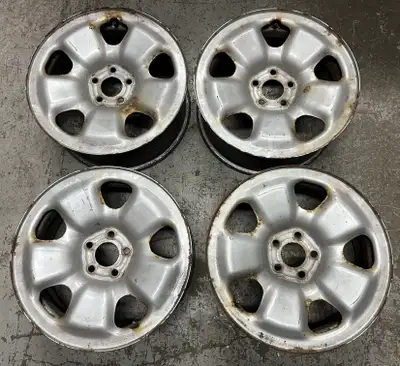 Good set of Jeep Cherokee steel rims. 17x7 Bolt pattern: 5x110