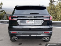 This GMC Acadia has a strong Gas 2.5L/ engine powering this Automatic transmission.*You Can't Beat t... (image 3)