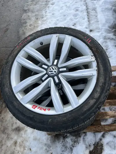 OEM 18 Volkswagen wheels with Michelin winter tires. Came off a 2016 Passat SEL Premium, clean set a...