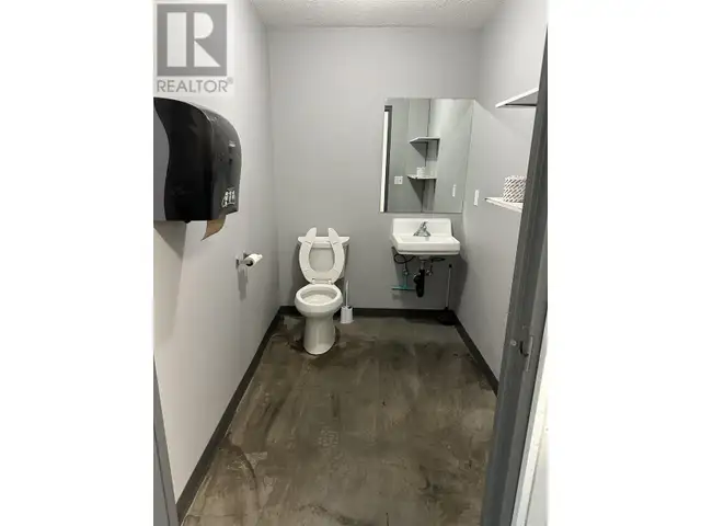 10215-10219 95 AVENUE Fort St. John, British Columbia in Commercial & Office Space for Rent in Fort St. John - Image 8