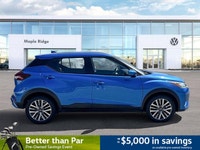 Navigate city streets with confidence and comfort in this dynamic blue 2024 Nissan Kicks SV, a versa... (image 5)
