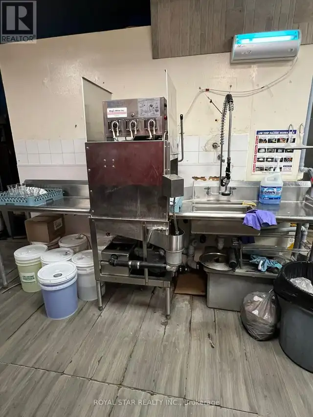 6&7 - 9300 KEELE STREET Vaughan (Maple), Ontario in Commercial & Office Space for Sale in Markham / York Region - Image 16