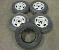 Honda CRV 215/70R15 Rims  Winter Tires