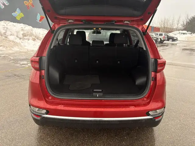 2022 Kia Sportage LX in Cars & Trucks in Brantford - Image 6