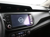 2024 Nissan Kicks SV comes with heated seats and steering wheel, apple carplay and android auto, bli... (image 5)
