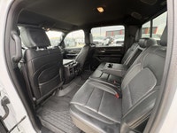 SPECIAL! This truck features a 6 month 10,000 KM Powertrain Warranty! With 186,136 km on the odomete... (image 6)