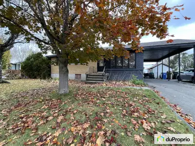 Découvrez ce charmant refuge de 4 saisons, idéalement situé dans un secteur paisible à proximité d'u...