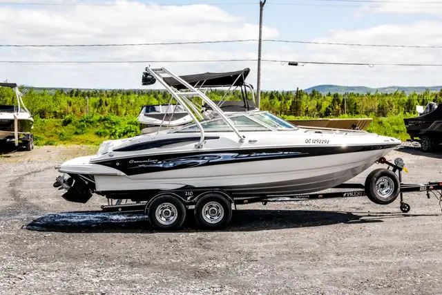 2008 Crownline 210LS in Powerboats & Motorboats in Rimouski / Bas-St-Laurent - Image 6