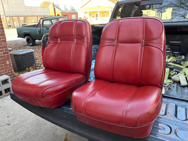 Wanted… RED low back Dodge Bucket Seats in Other Parts & Accessories in Red Deer
