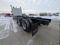 1 Owner 2008 Kenworth T800 Tri Drive Cab and Chassis Tridem Complete Engine Overhaul just completed.... (image 7)