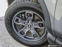 * 4x4 capability and the High-Performance Off-Road Stability Suspension (HOSS) * Includes heated fro... (image 8)