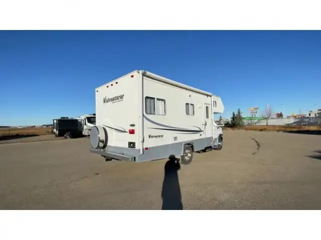 2003 Adventurer LP Class C Adventurer 22RB in RVs & Motorhomes in Edmonton - Image 9