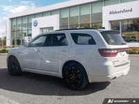 This Dodge Durango boasts a Regular Unleaded V-8 5.7 L/345 engine powering this Automatic transmissi... (image 2)