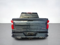 Styled for the street, our used Diesel powered 2021 Chevrolet Silverado 1500 RST Crew Cab 4X4 in Sha... (image 4)