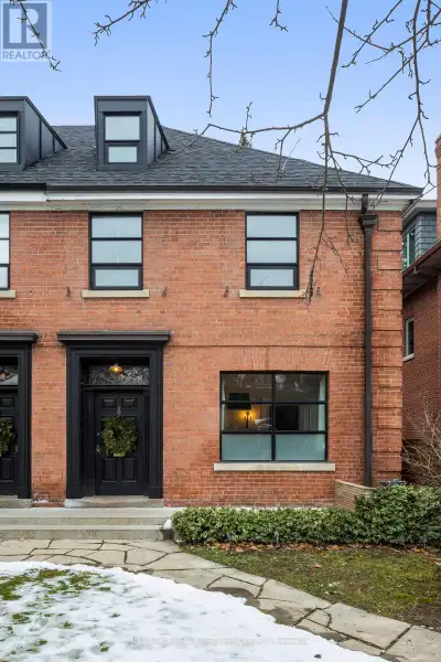 70 CRESCENT ROAD Toronto (Rosedale-Moore Park), Ontario