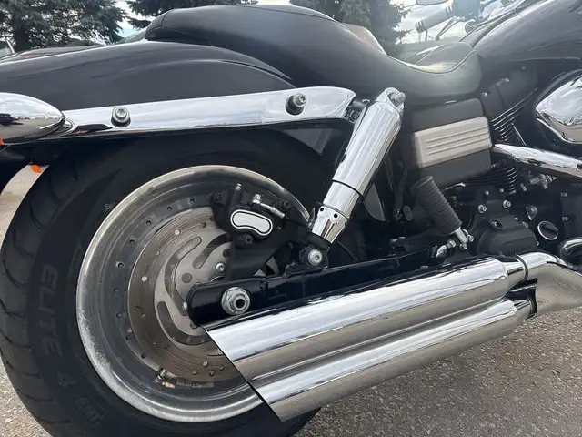 2012 Harley-Davidson Fat Bob ~ FAT BOB ~ 103CI ~ LOW KMS ~ CLEAN in Street, Cruisers & Choppers in City of Toronto - Image 13