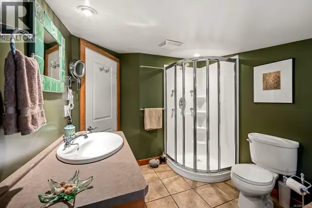 1590 Carrington Bay Rd Whaletown, British Columbia in Houses for Sale in Campbell River - Image 30