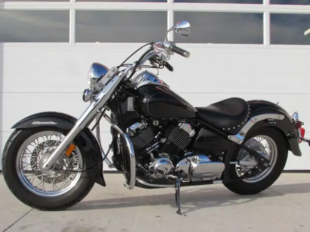 2009 Yamaha V-Star 650 Classic in Sport Bikes in Leamington - Image 6