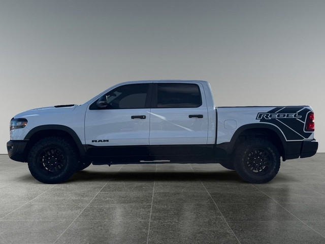 2025 Ram 1500 Rebel Crew Cab / Running Boards / Tonneau Cover in Cars & Trucks in Calgary - Image 2