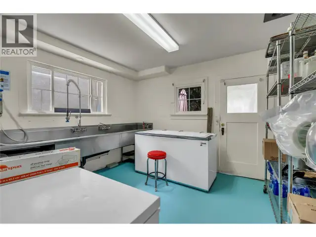 368 Vancouver Avenue Penticton, British Columbia in Commercial & Office Space for Sale in Penticton - Image 36