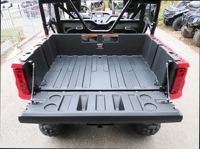 2026 Honda Pioneer 520 in ATVs in Cambridge - Image 10