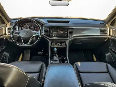 2020 Volkswagen Atlas Cross Sport Comfortline | LEATHER SEATS, View more
