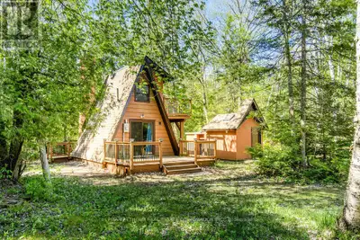 Charming A-Frame Cottage Just a 9-Minute Walk from Allenwood Beach. Nestled at the end of a tranquil...