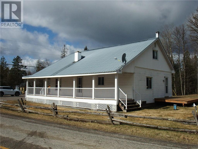 11878 LANARK ROAD Calabogie, Ontario in Houses for Sale in Renfrew - Image 2