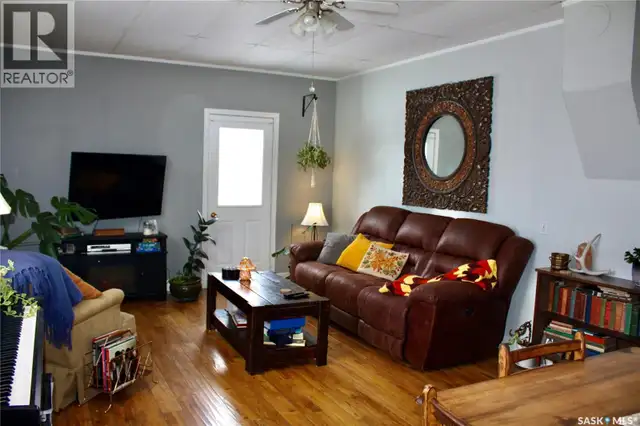 200 3rd STREET Dundurn, Saskatchewan in Houses for Sale in Saskatoon - Image 12
