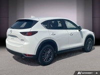 2021 Mazda CX-5 Le Mazda CX-5 GS AWD 2021 est un VUS compact qui se démarque par son design élégant,... (image 4)
