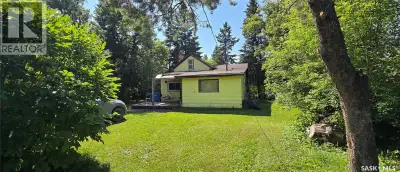 Welcome to 120 1st Street in Star City, an affordable 3-bedroom, 1-bathroom home offering approximat...