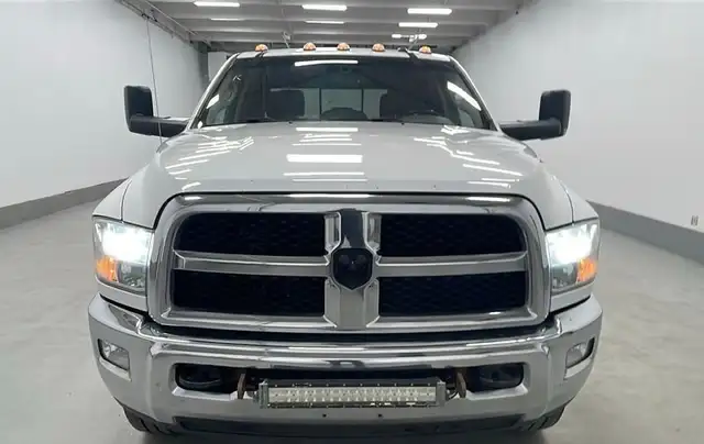 2018 DODGE RAM 2500 SLT 4x4 Crew Cab-ONE OWNER-CLEAN-LONG BOX