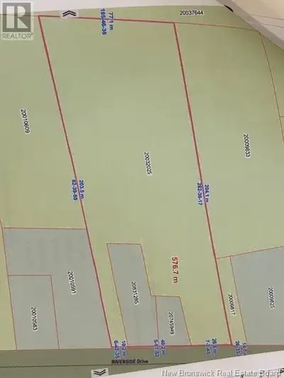 Almost 3 acres of land located on Riverside Dr Bathurst. This lot could be yours to build a single f...