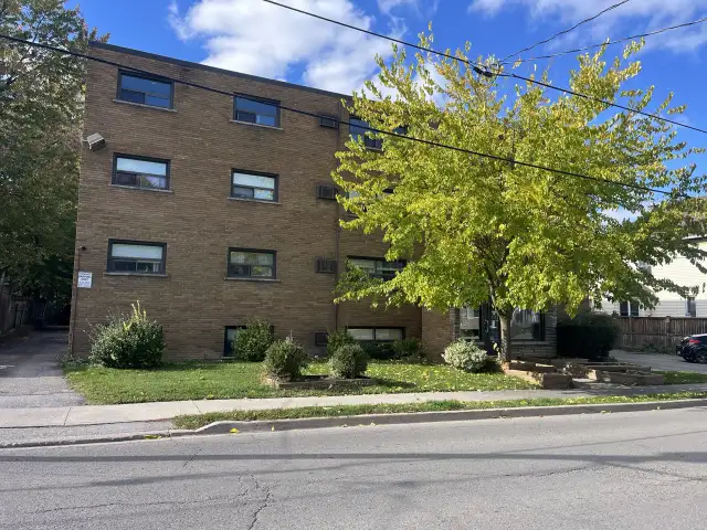 Cozy ALL-INCLUSIVE Apartments! in Long Term Rentals in St. Catharines - Image 21