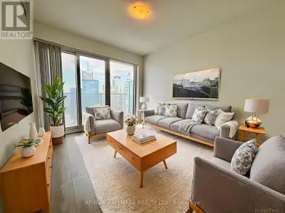 5803 - 88 HARBOUR STREET Toronto (Waterfront Communities), Ontar