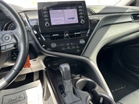 * Heated front seats featuring Sport SofTex upholstery with fabric inserts * Dual-zone automatic cli... (image 7)
