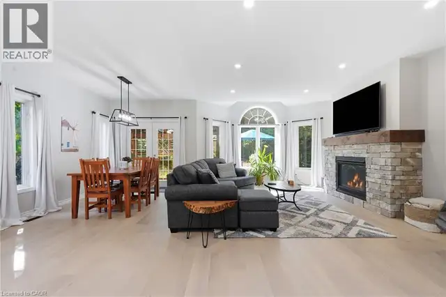 51 AUTUMN RIDGE Trail Kitchener, Ontario in Houses for Sale in Kitchener / Waterloo - Image 7