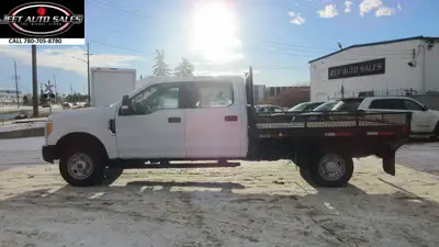 2017 FORD F-350 XLT CREW CAB FLATDECK GAS New Arrival...... - V8 6.2 L GAS Engine - Automatic Transm...