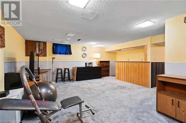 8117 LYNHURST Drive Niagara Falls, Ontario in Houses for Sale in St. Catharines - Image 25